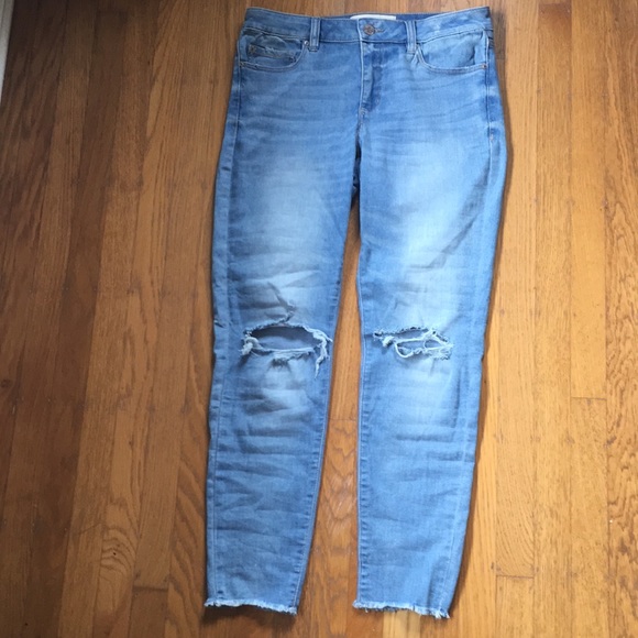 Ripped Skinny Jeans - Picture 5 of 8